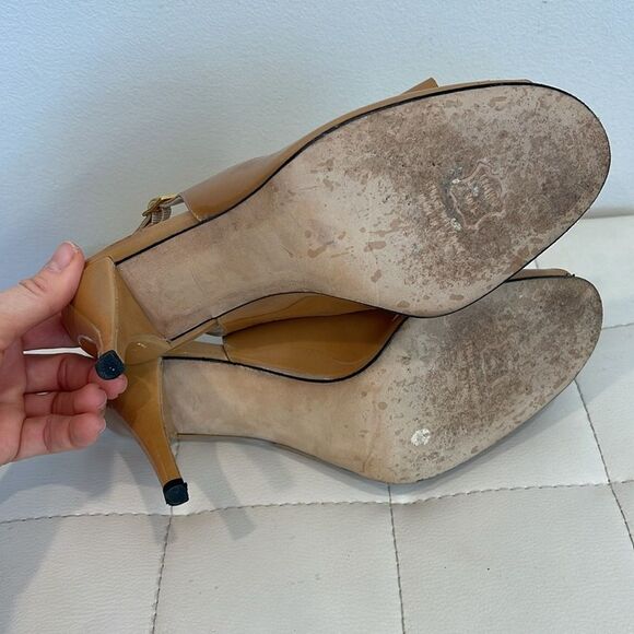 Stuart Weitzman Camel Slingback Heel Size 10 - Picture 6 of 9